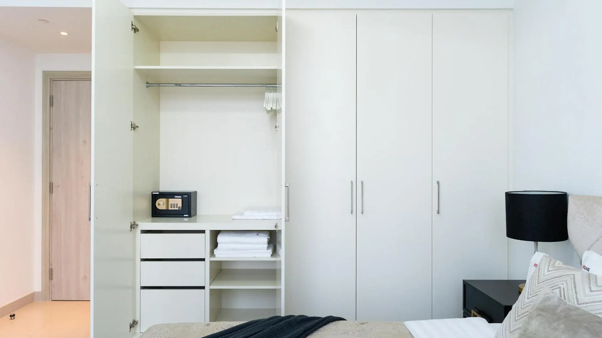 Nextlevel Apartment In The Cove, Dubai Creek Harbour 0*,  ОАЭ